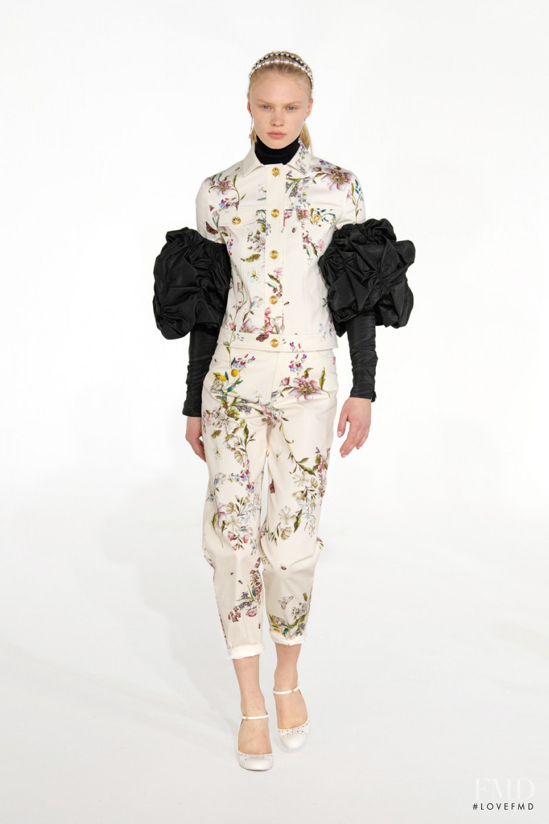 Vilma Sjöberg featured in  the Giambattista Valli fashion show for Autumn/Winter 2021