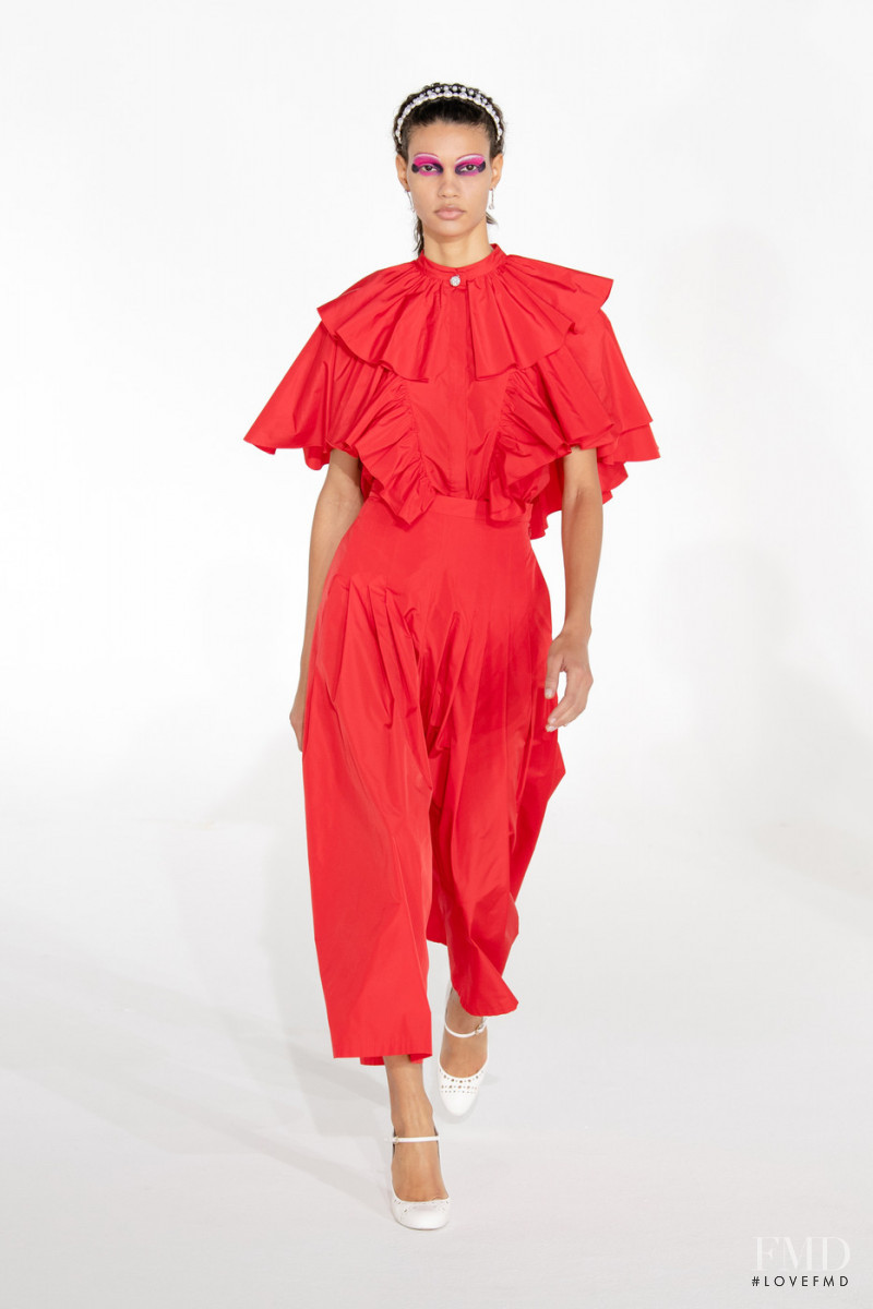 Barbara Valente featured in  the Giambattista Valli fashion show for Autumn/Winter 2021