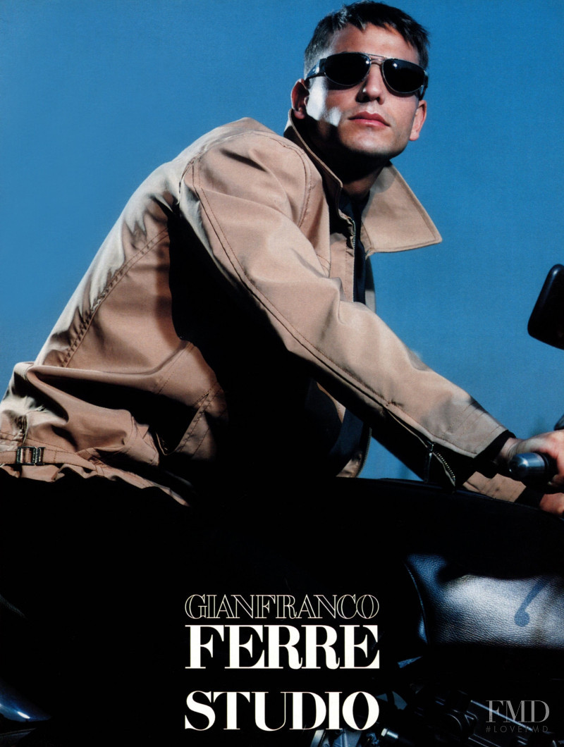 Gianfranco Ferré advertisement for Spring/Summer 1998