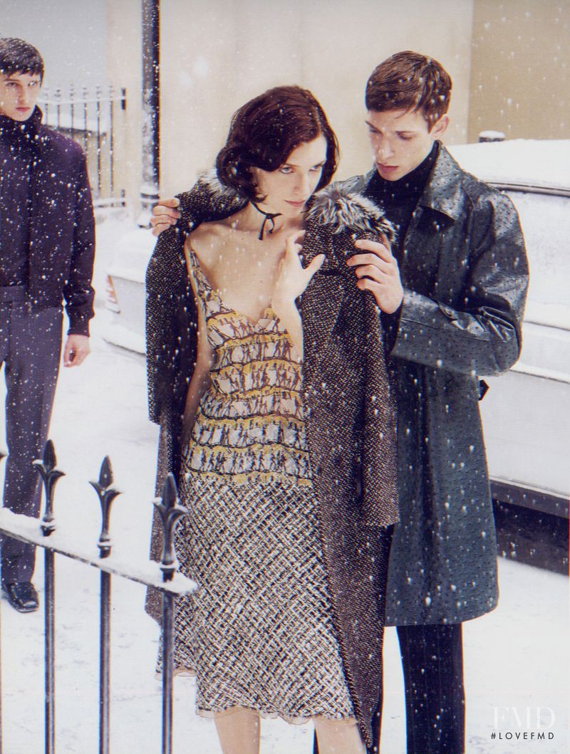 Hannelore Knuts featured in  the Prada advertisement for Autumn/Winter 2000