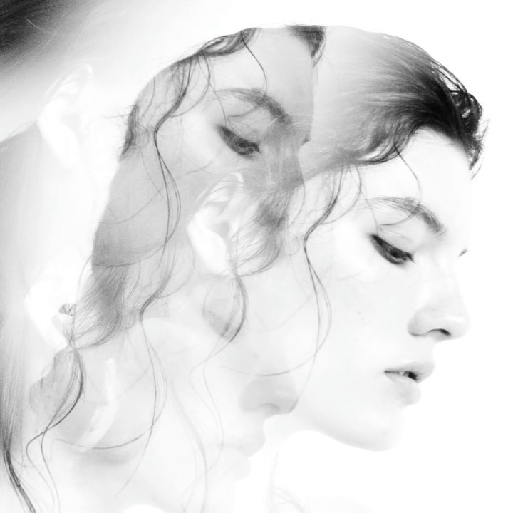Lola Nicon featured in  the Narciso Rodriguez Fragrance for her advertisement for Spring/Summer 2021