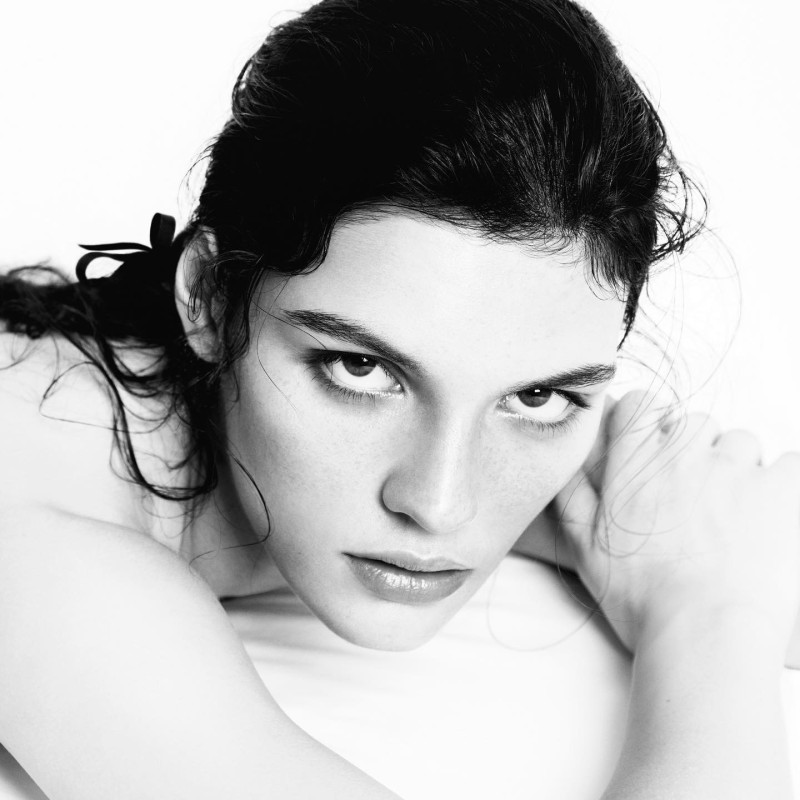 Lola Nicon featured in  the Narciso Rodriguez Fragrance for her advertisement for Spring/Summer 2021