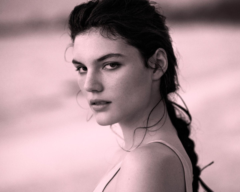 Lola Nicon featured in  the Narciso Rodriguez Fragrance for her advertisement for Spring/Summer 2021