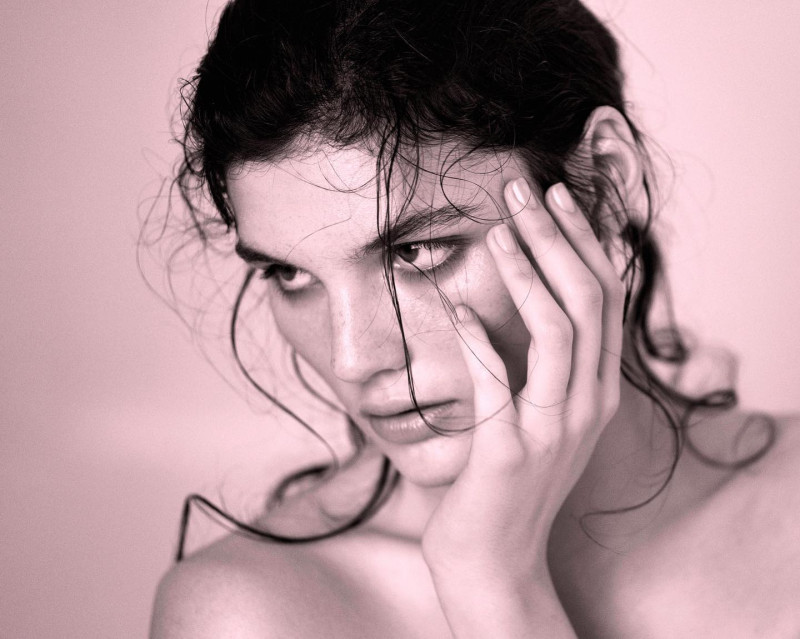 Lola Nicon featured in  the Narciso Rodriguez Fragrance for her advertisement for Spring/Summer 2021