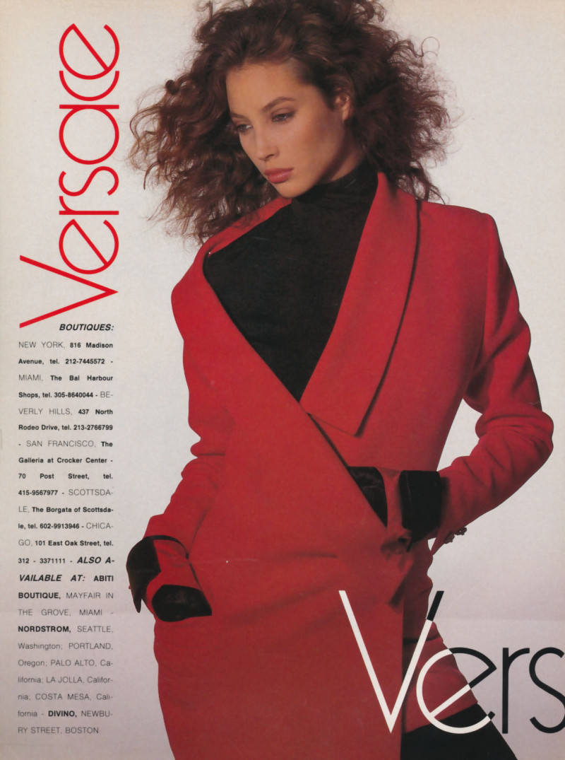 Christy Turlington featured in  the Versace advertisement for Autumn/Winter 1988