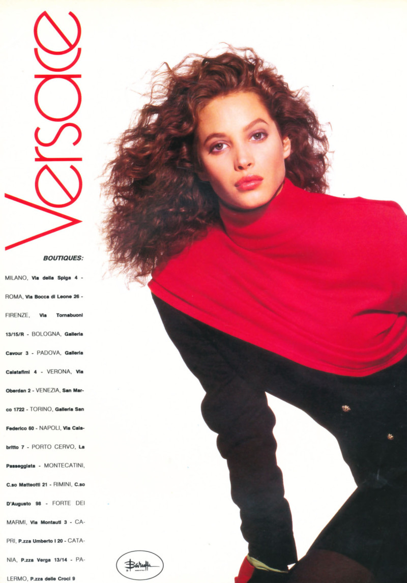 Christy Turlington featured in  the Versace advertisement for Autumn/Winter 1988