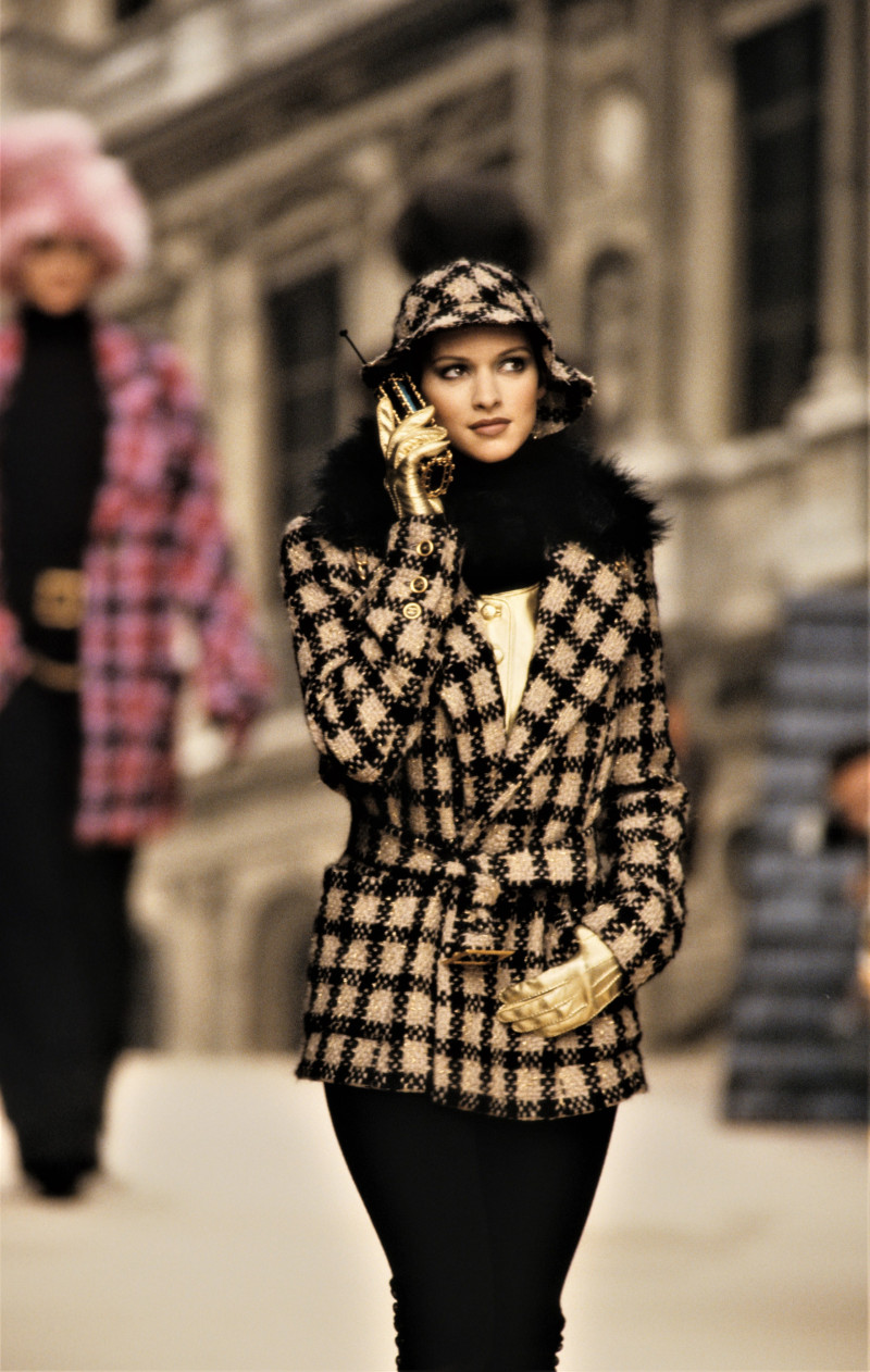 Patricia Hartmann featured in  the Chanel fashion show for Autumn/Winter 1994