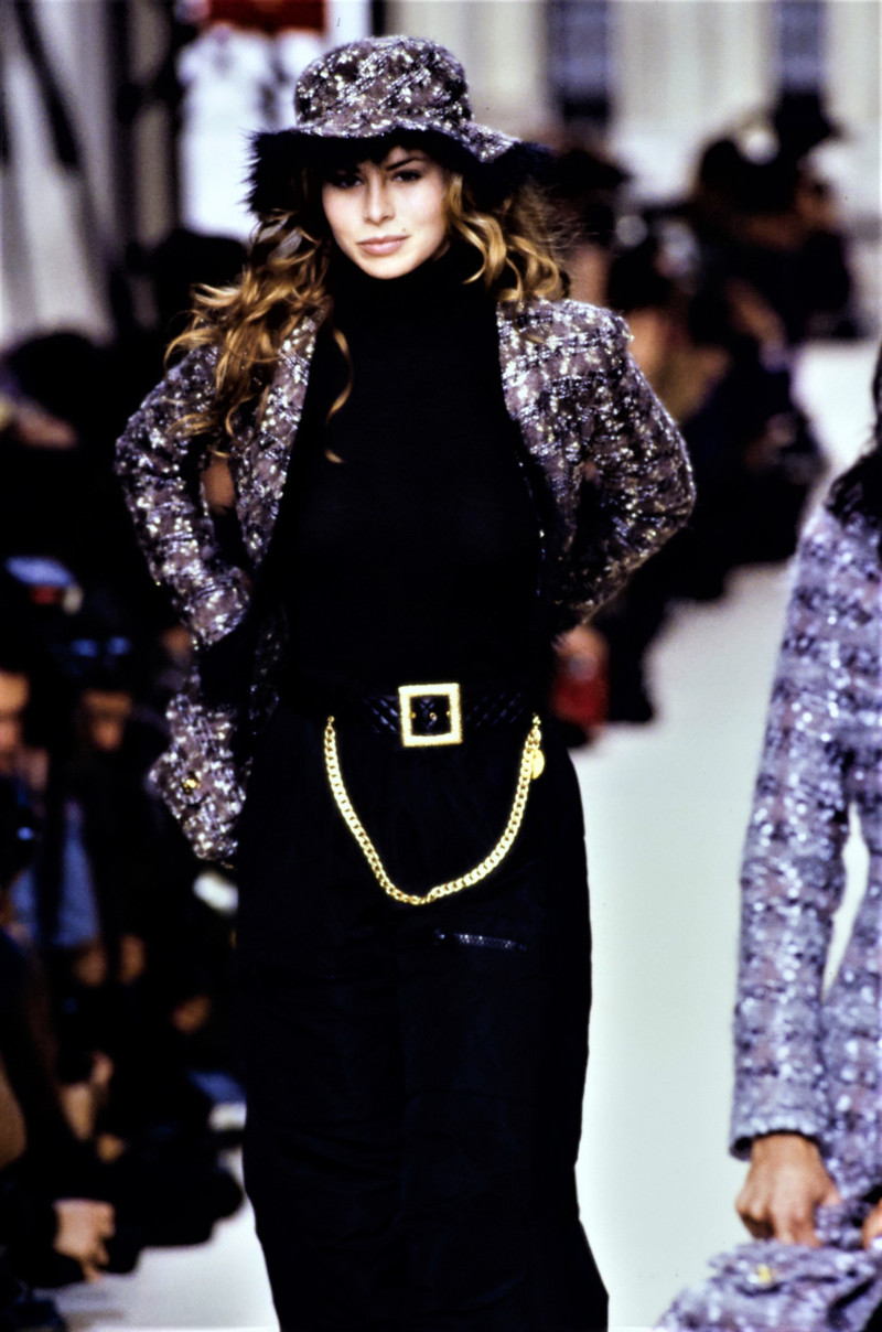 Niki Taylor featured in  the Chanel fashion show for Autumn/Winter 1994