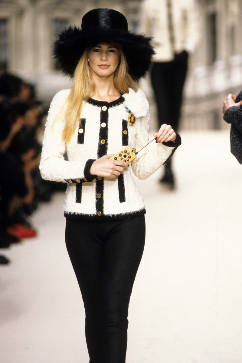 Claudia Schiffer featured in  the Chanel fashion show for Autumn/Winter 1994