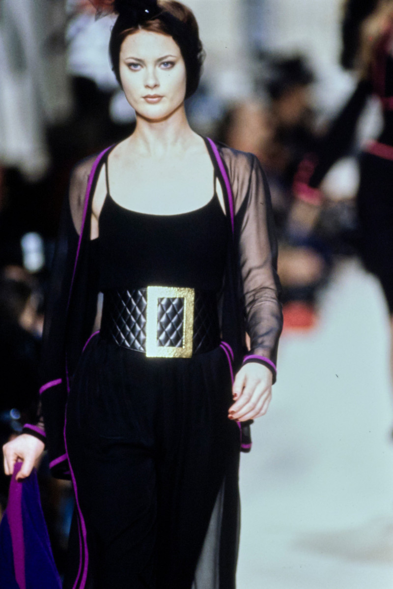 Shalom Harlow featured in  the Chanel fashion show for Autumn/Winter 1994