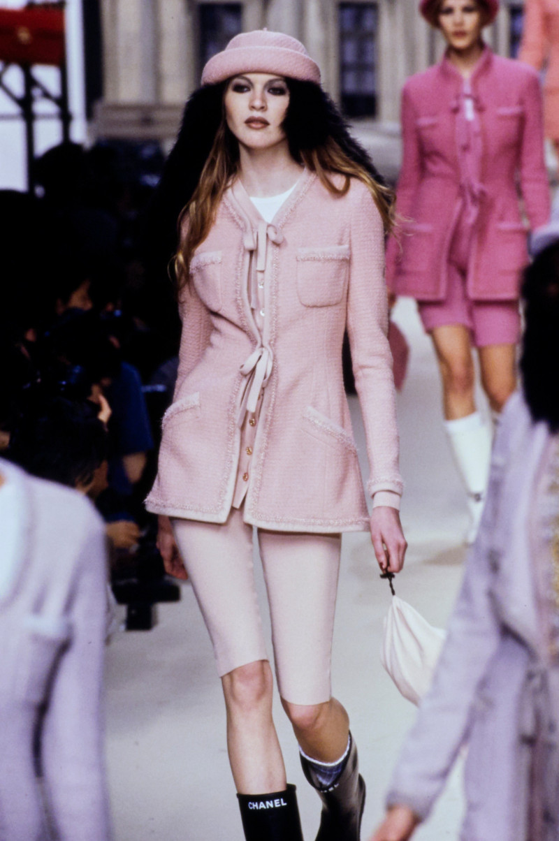 Chanel fashion show for Autumn/Winter 1994