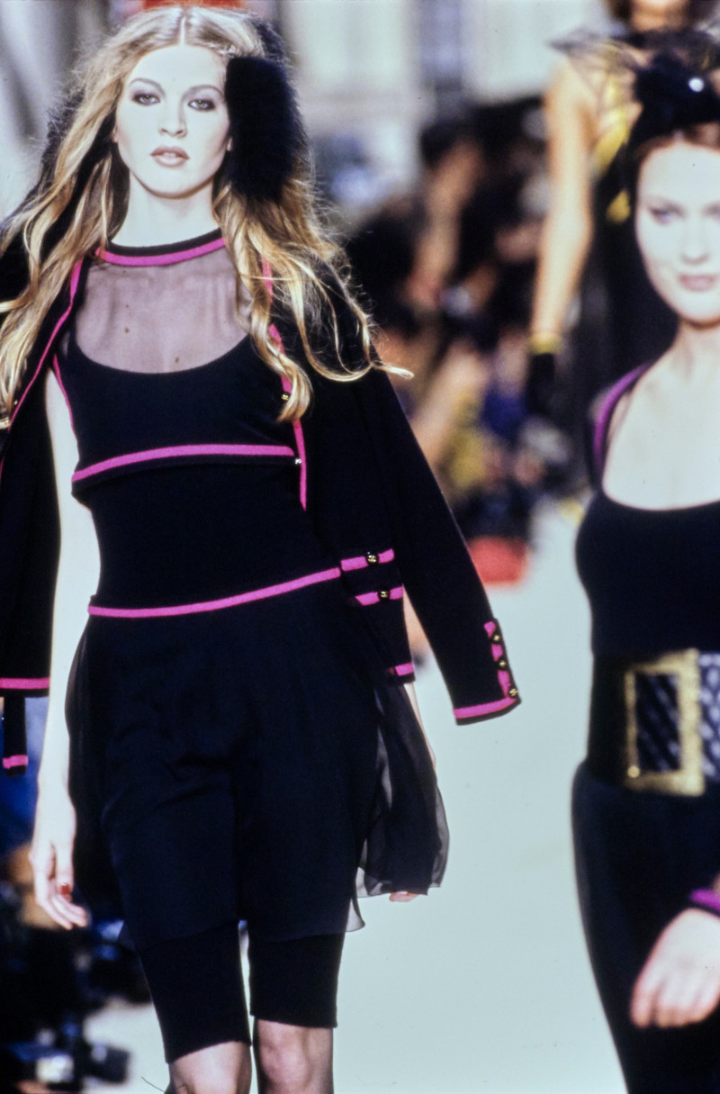 Chanel fashion show for Autumn/Winter 1994