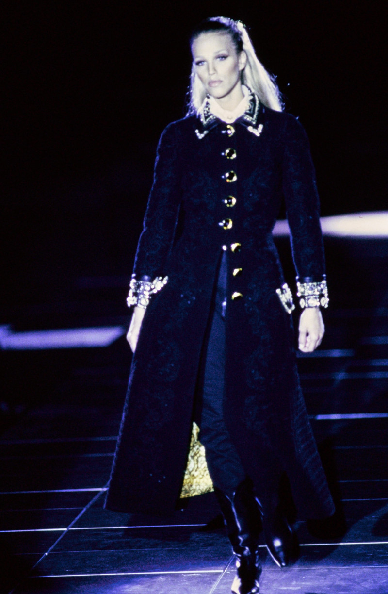 Versace fashion show for Autumn/Winter 1992