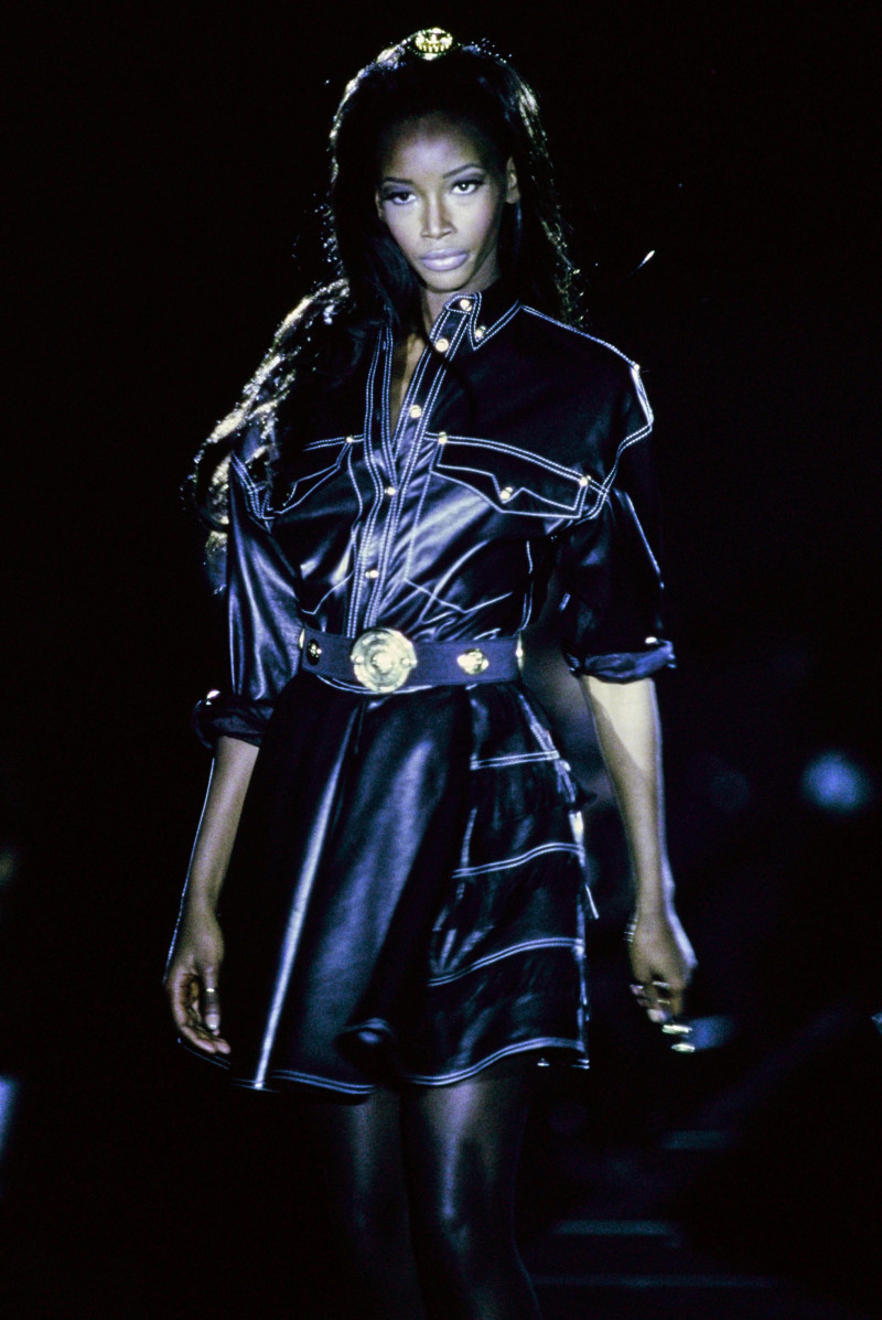 Beverly Peele featured in  the Versace fashion show for Autumn/Winter 1992