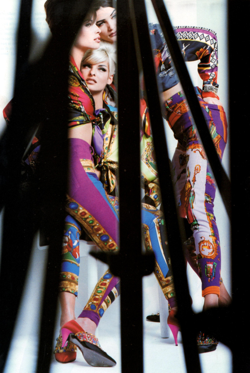 Christy Turlington featured in  the Versace advertisement for Autumn/Winter 1991