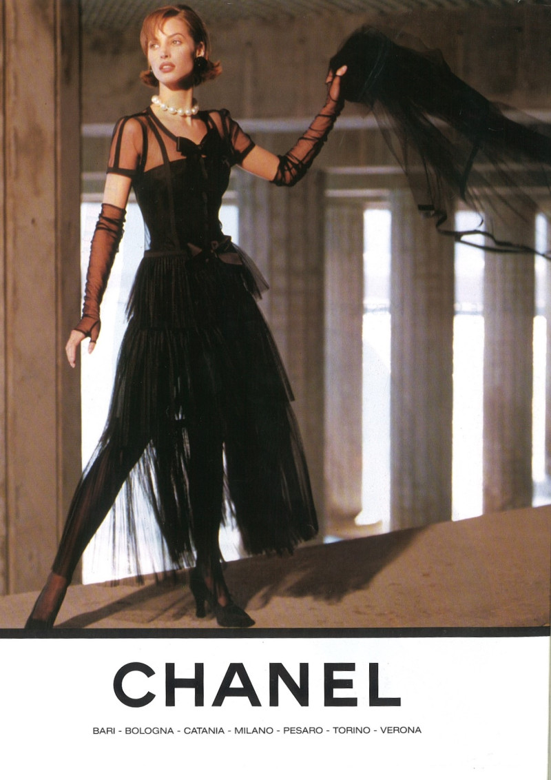 Christy Turlington featured in  the Chanel advertisement for Autumn/Winter 1991