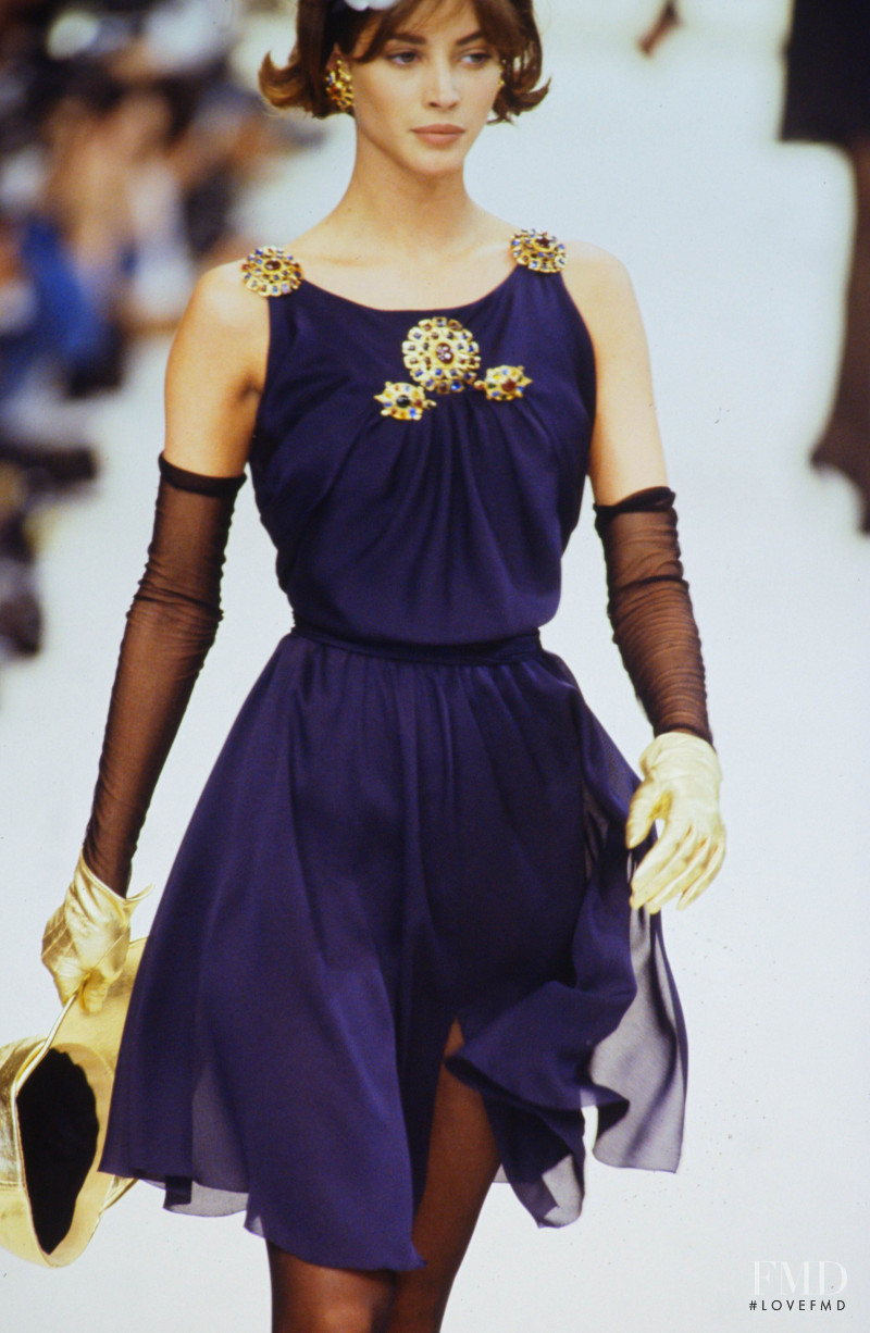 Christy Turlington featured in  the Chanel fashion show for Autumn/Winter 1991