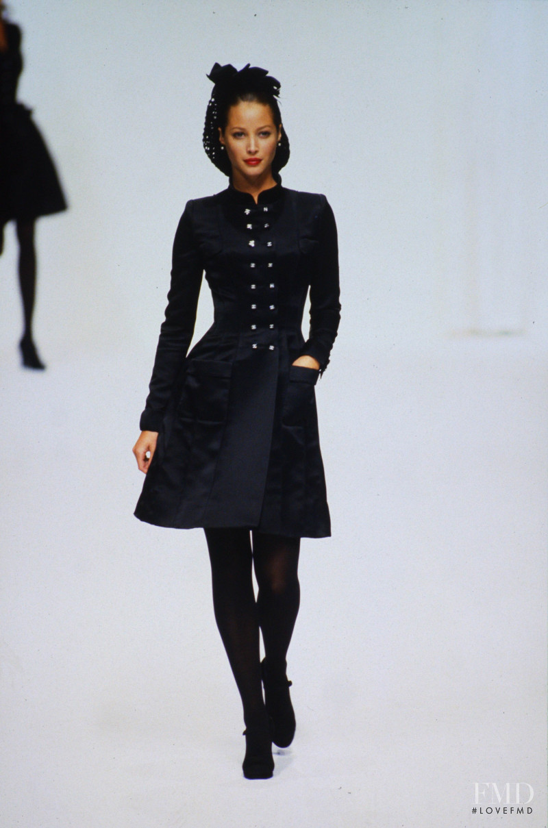 Christy Turlington featured in  the Chanel Haute Couture fashion show for Autumn/Winter 1994