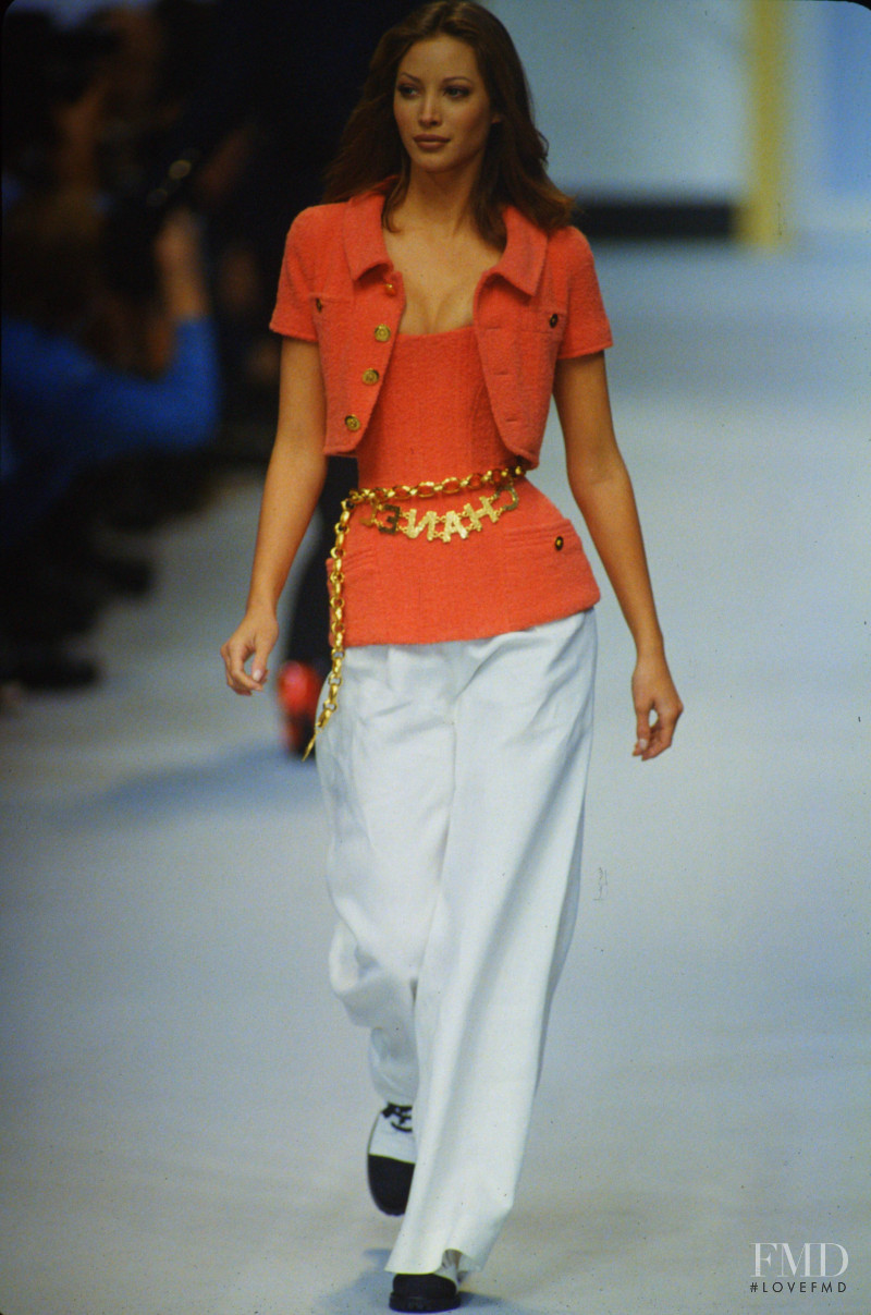 Christy Turlington featured in  the Chanel fashion show for Spring/Summer 1993