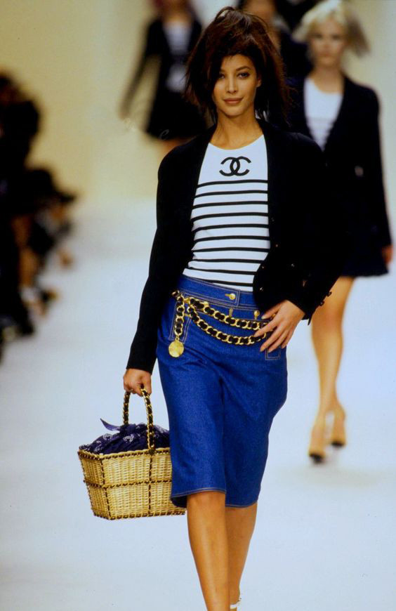 Christy Turlington featured in  the Chanel fashion show for Spring/Summer 1994