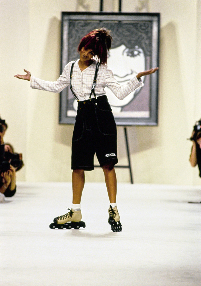Stephanie Roberts featured in  the Chanel fashion show for Spring/Summer 1994