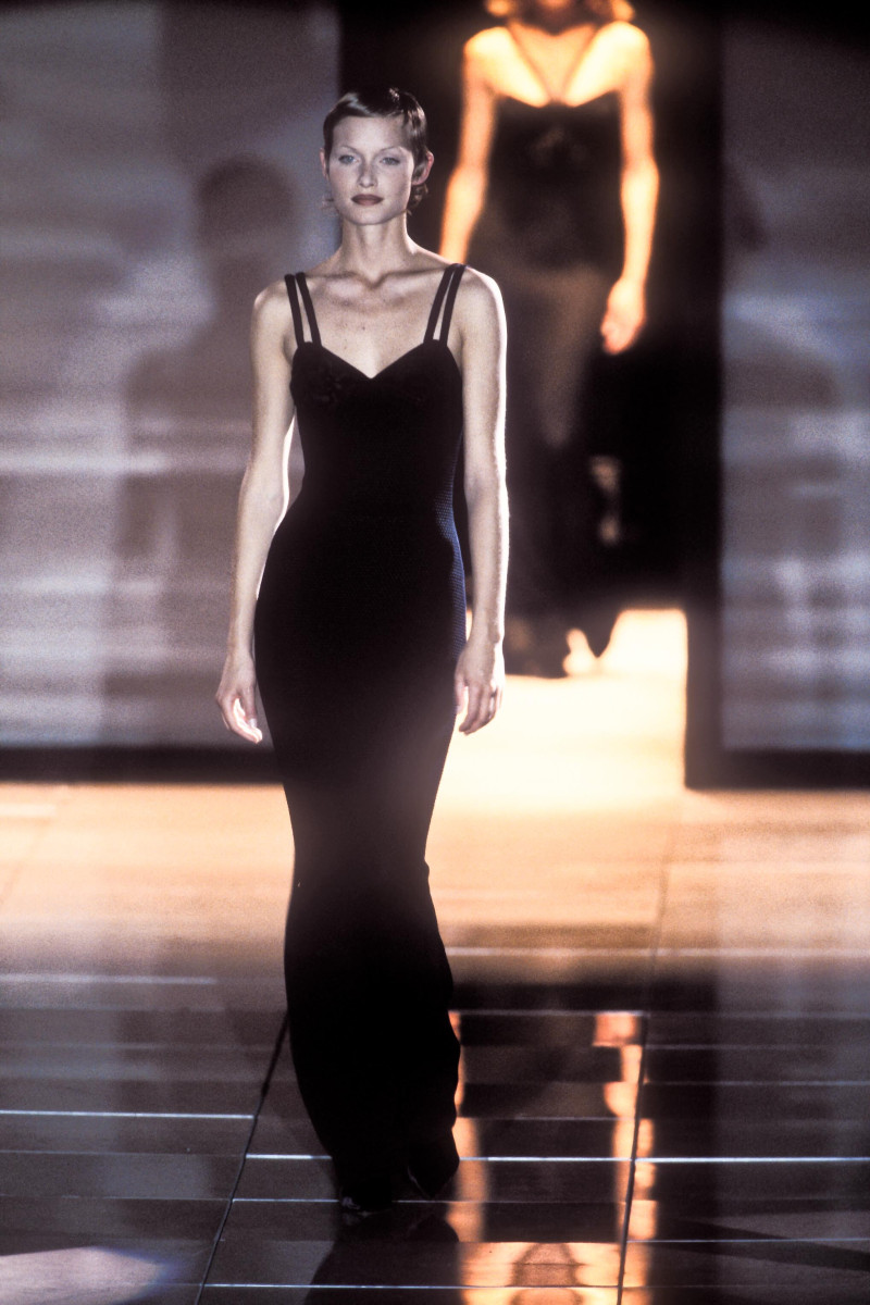 Amber Valletta featured in  the Versace fashion show for Autumn/Winter 1993