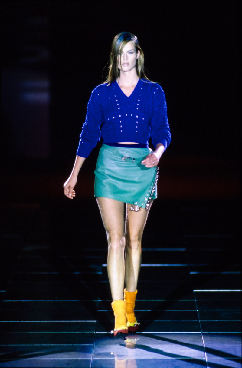 Versace fashion show for Spring/Summer 1994