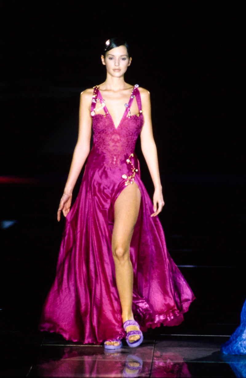 Versace fashion show for Spring/Summer 1994