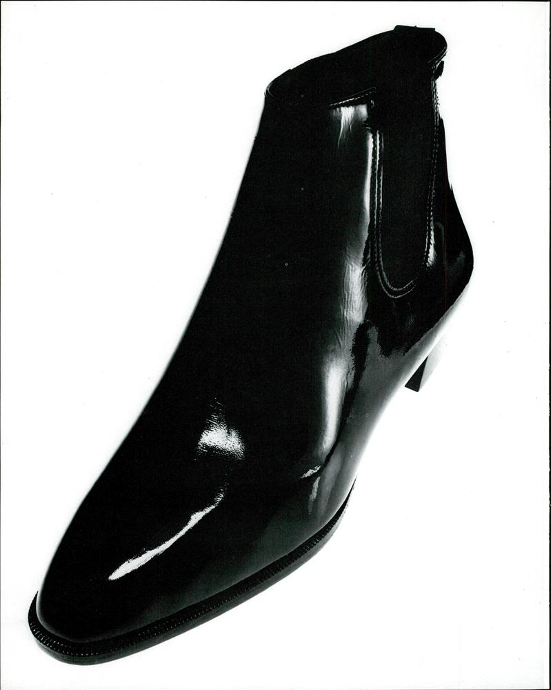 Prada advertisement for Autumn/Winter 1990