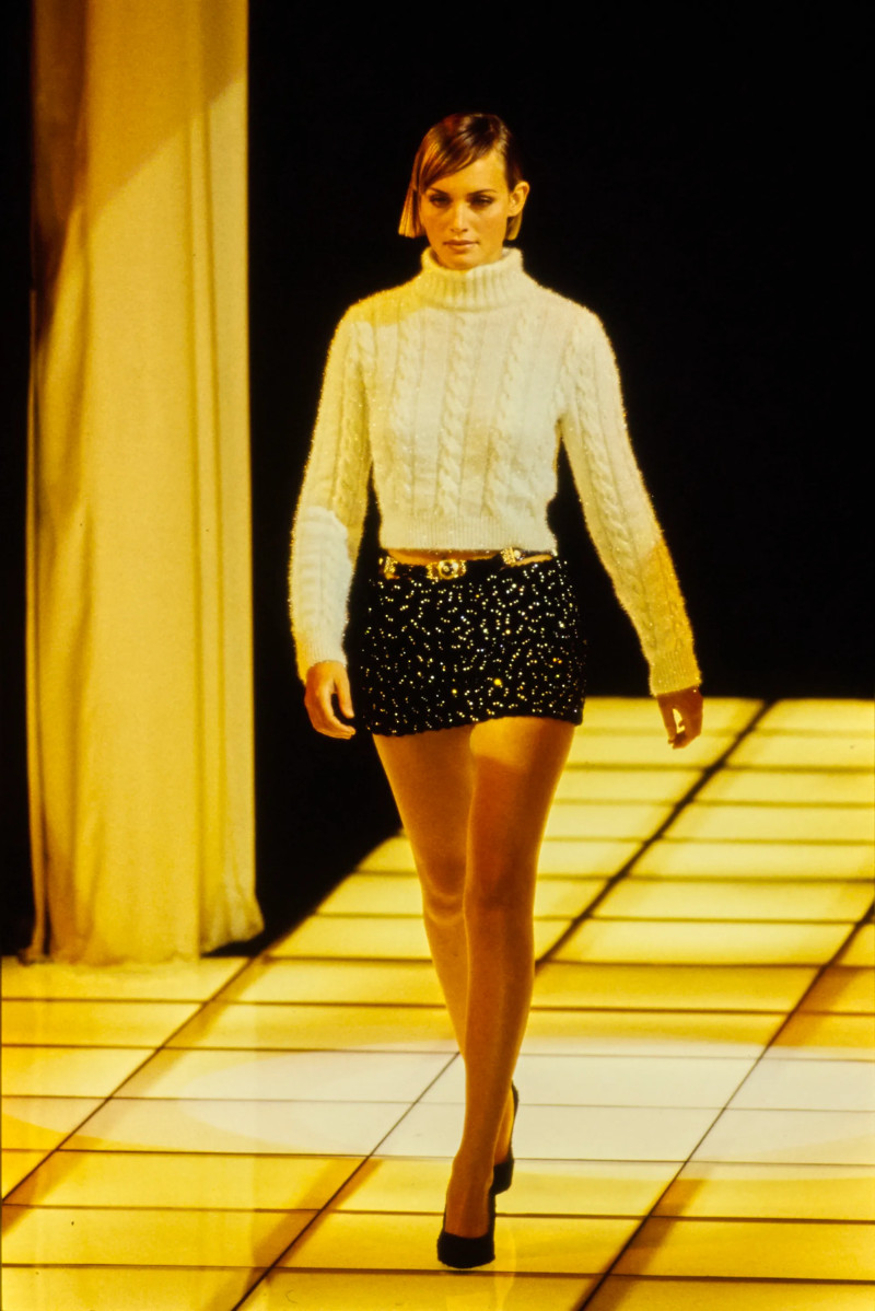 Amber Valletta featured in  the Versace fashion show for Autumn/Winter 1994