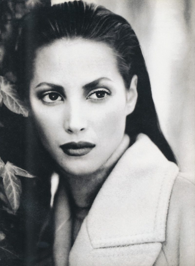 Christy Turlington featured in  the Max Mara advertisement for Autumn/Winter 1995