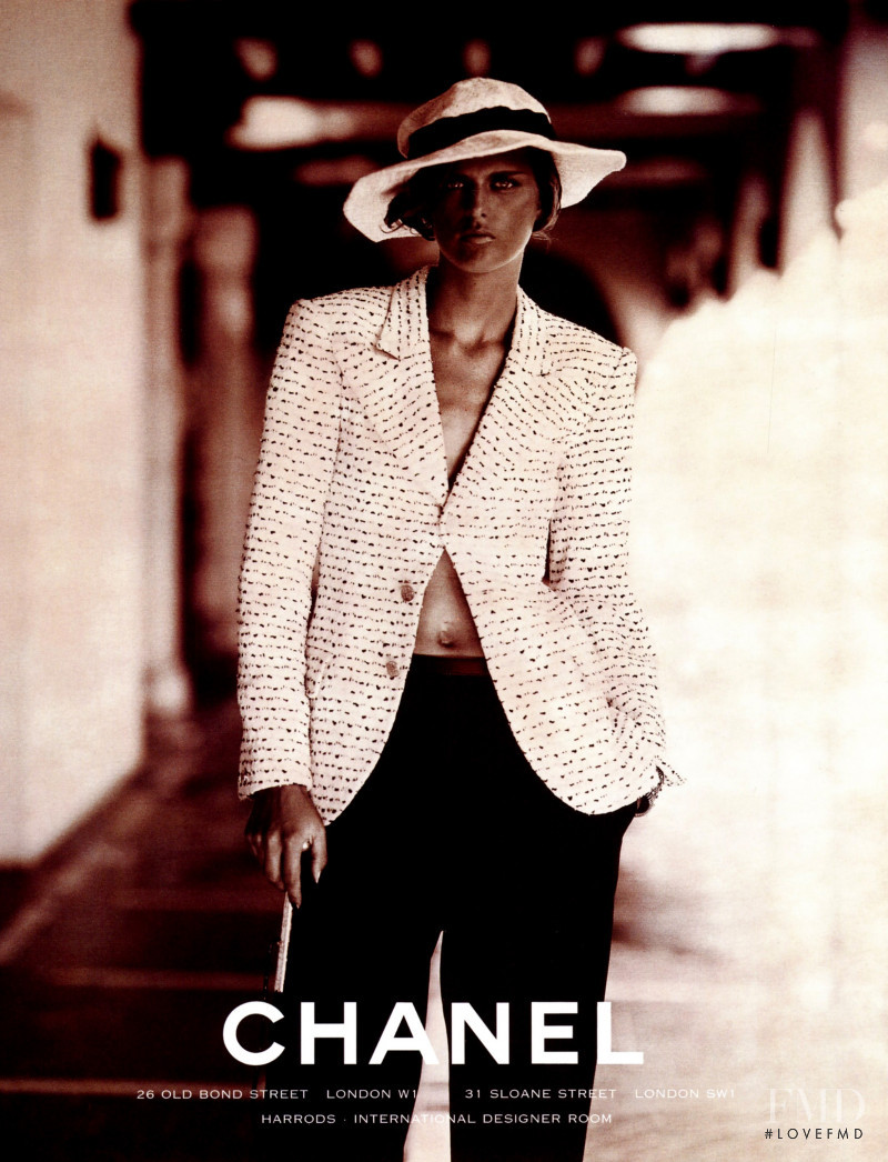 Stella Tennant featured in  the Chanel advertisement for Spring/Summer 1998