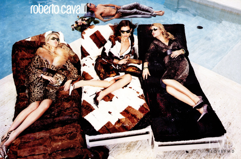 Roberto Cavalli advertisement for Autumn/Winter 2000