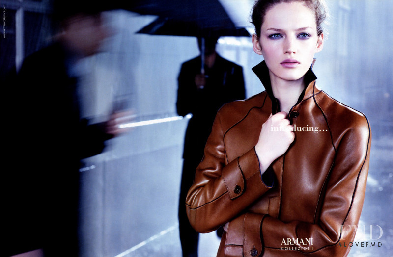 Vivien Solari featured in  the Armani Collezioni advertisement for Autumn/Winter 2000