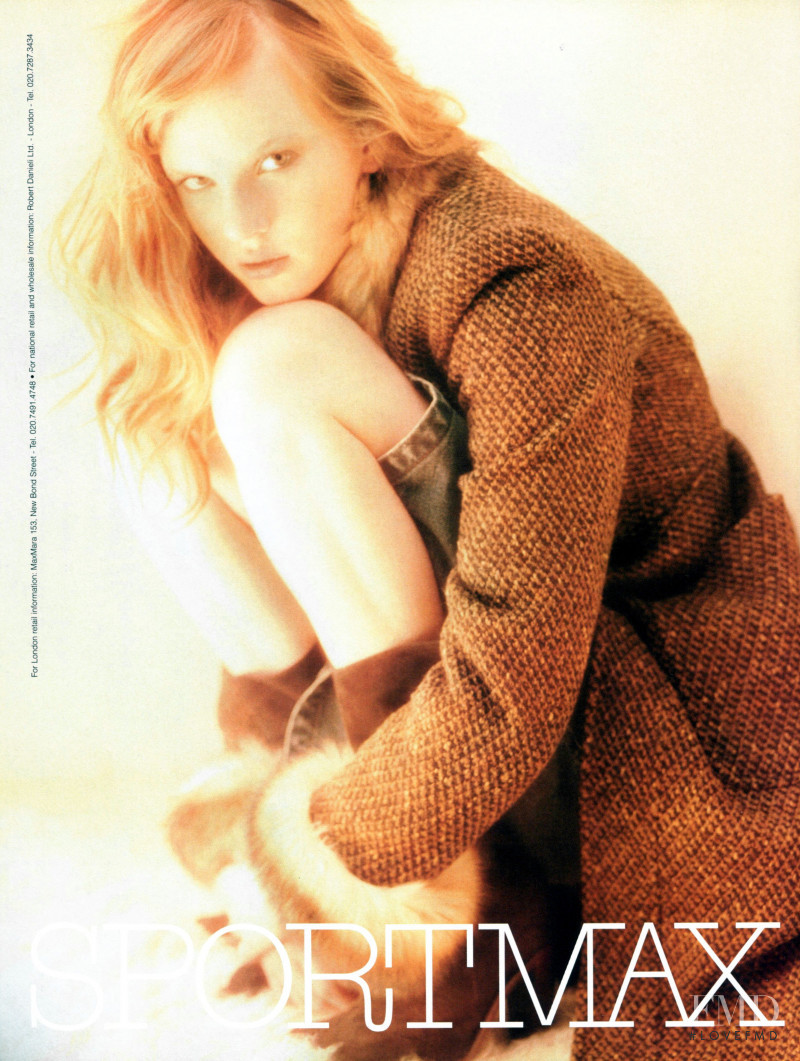 Anne Vyalitsyna featured in  the Sportmax advertisement for Autumn/Winter 2002