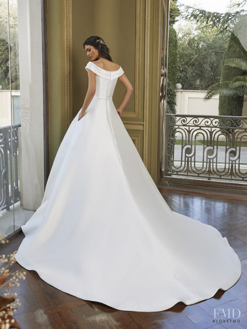 Victoria Bronova featured in  the Pronovias Première Collection II catalogue for Autumn/Winter 2020