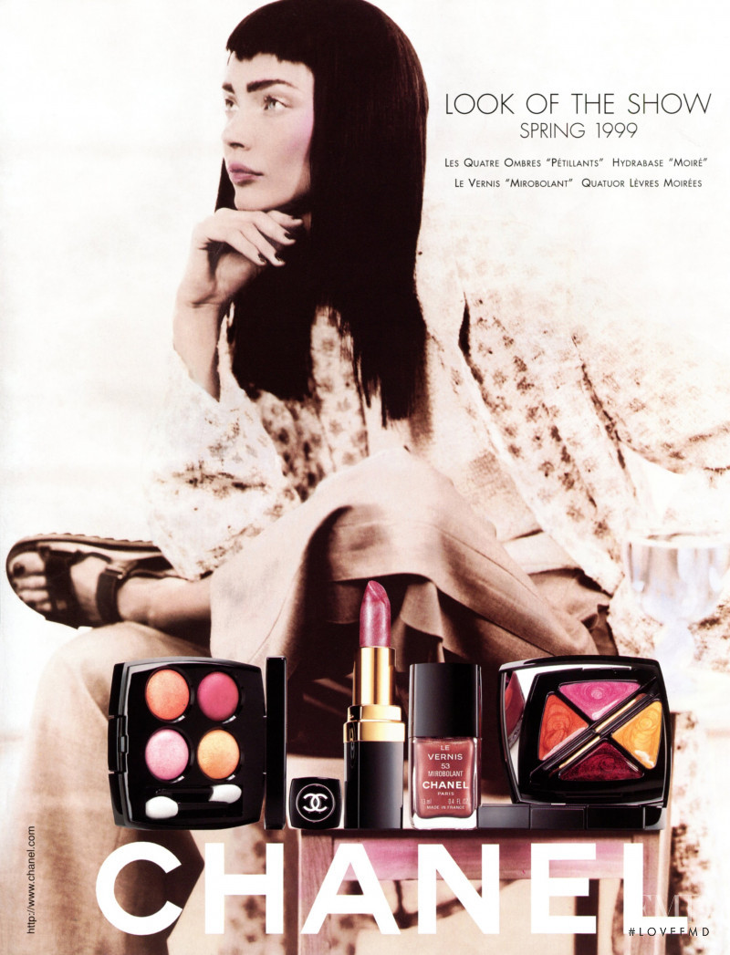 Jodie Kidd featured in  the Chanel Beauty advertisement for Spring/Summer 1999