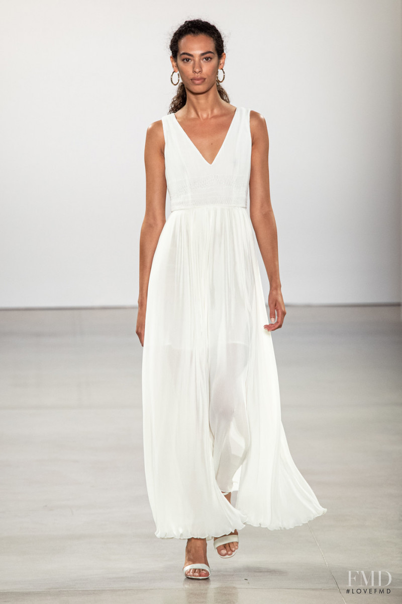 Gwen Piqué featured in  the Elie Tahari fashion show for Spring/Summer 2020
