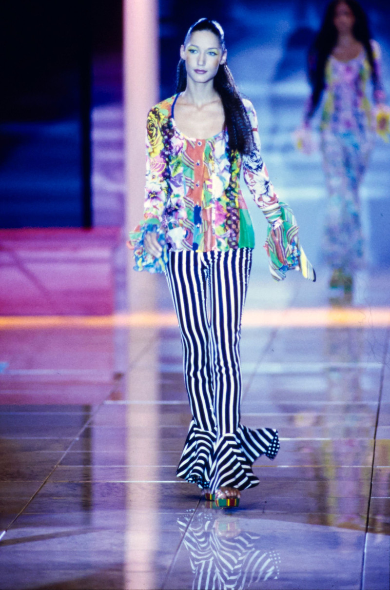 Versace fashion show for Spring/Summer 1993