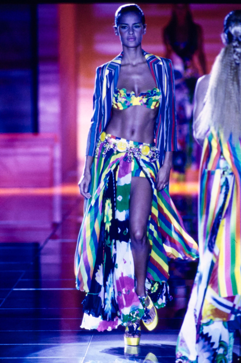 Versace fashion show for Spring/Summer 1993