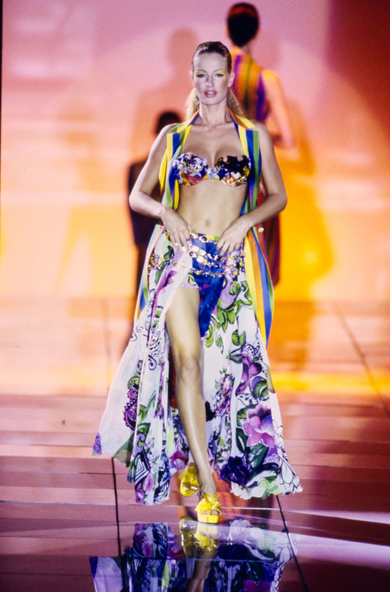 Versace fashion show for Spring/Summer 1993