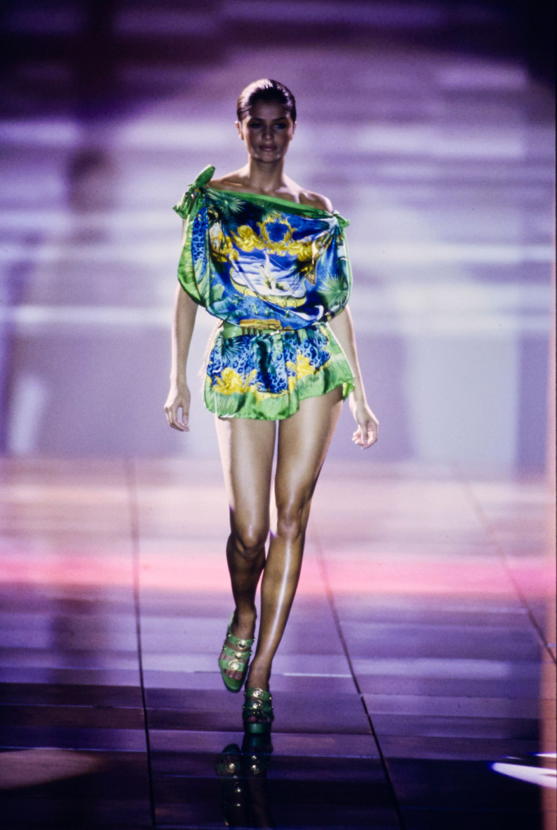 Versace fashion show for Spring/Summer 1993