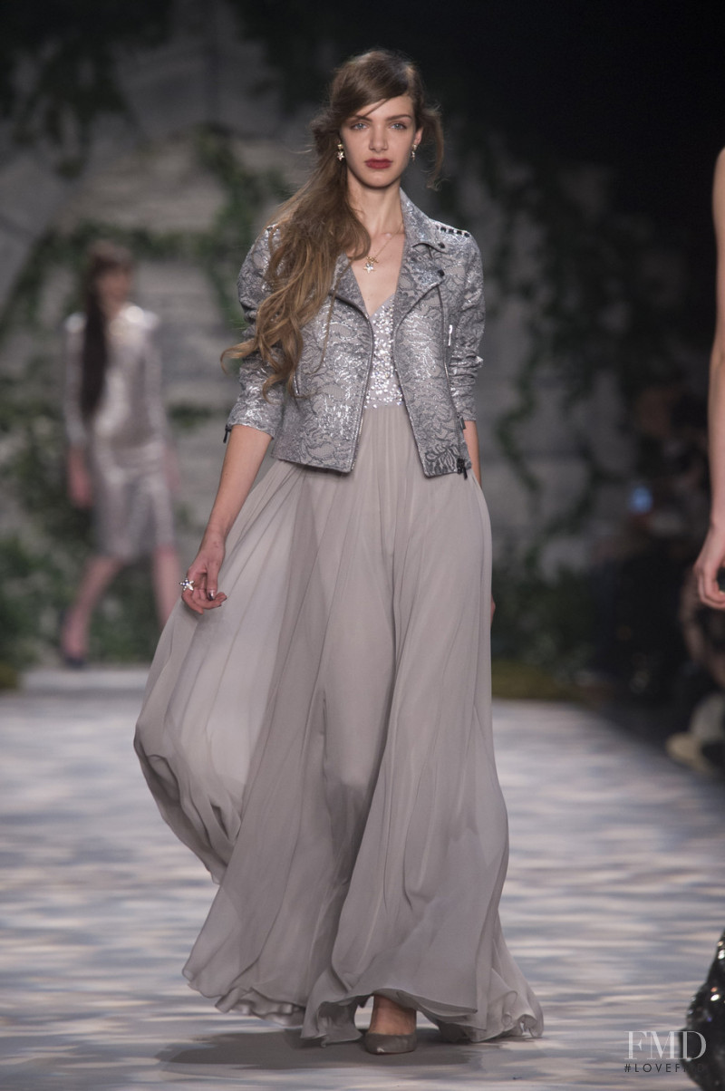 Jenny Packham fashion show for Autumn/Winter 2017