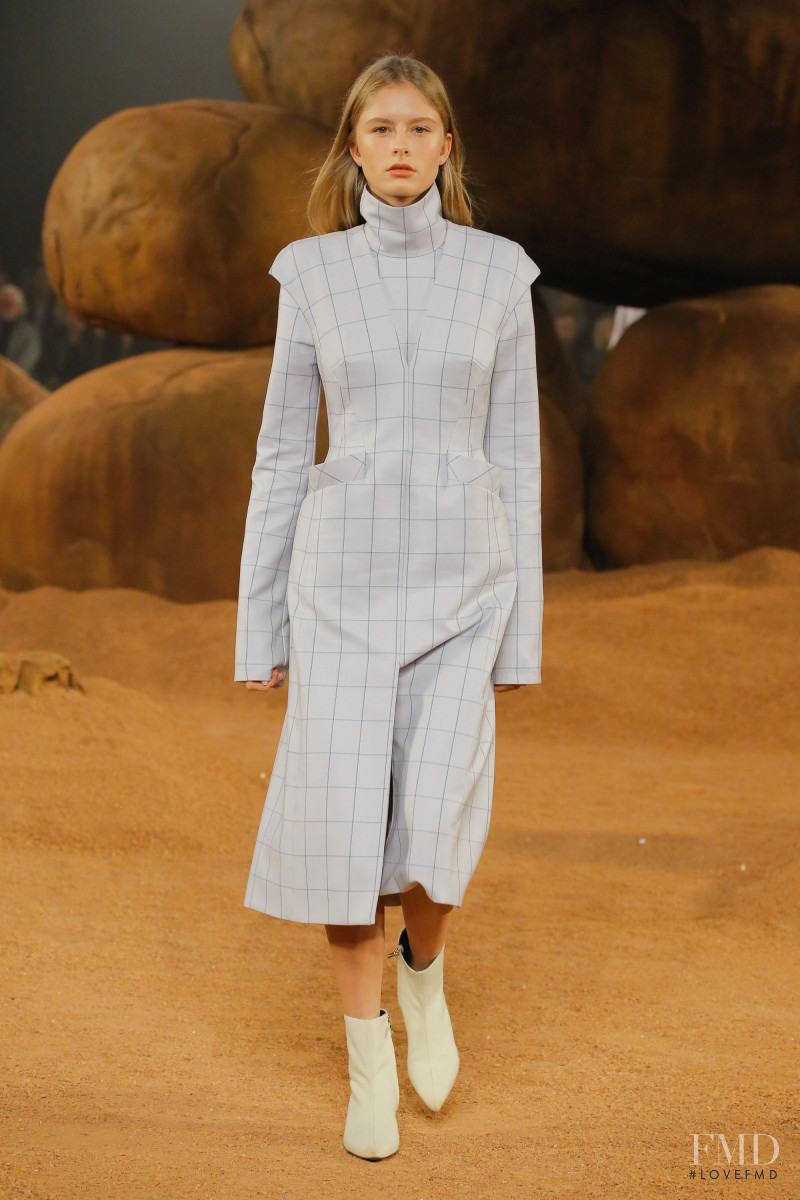 Camilla & Marc fashion show for Resort 2019