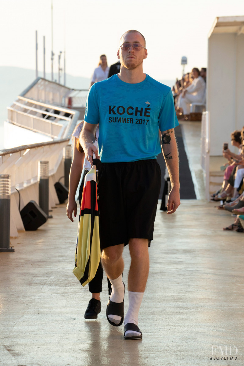 Koche fashion show for Resort 2019