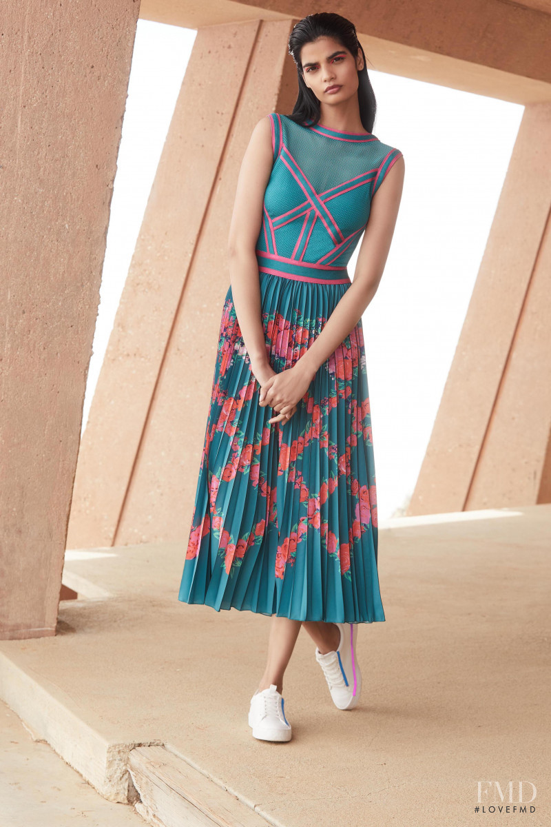 Tadashi Shoji lookbook for Resort 2019