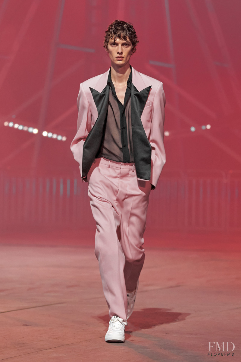 Leon Dame featured in  the AMI Alexandre Mattiussi fashion show for Spring/Summer 2022