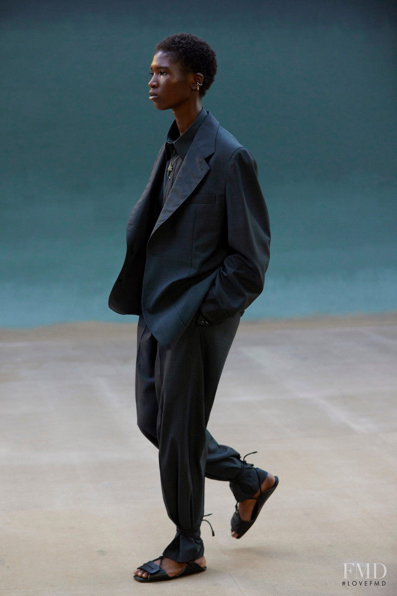 Christophe Lemaire fashion show for Spring/Summer 2022