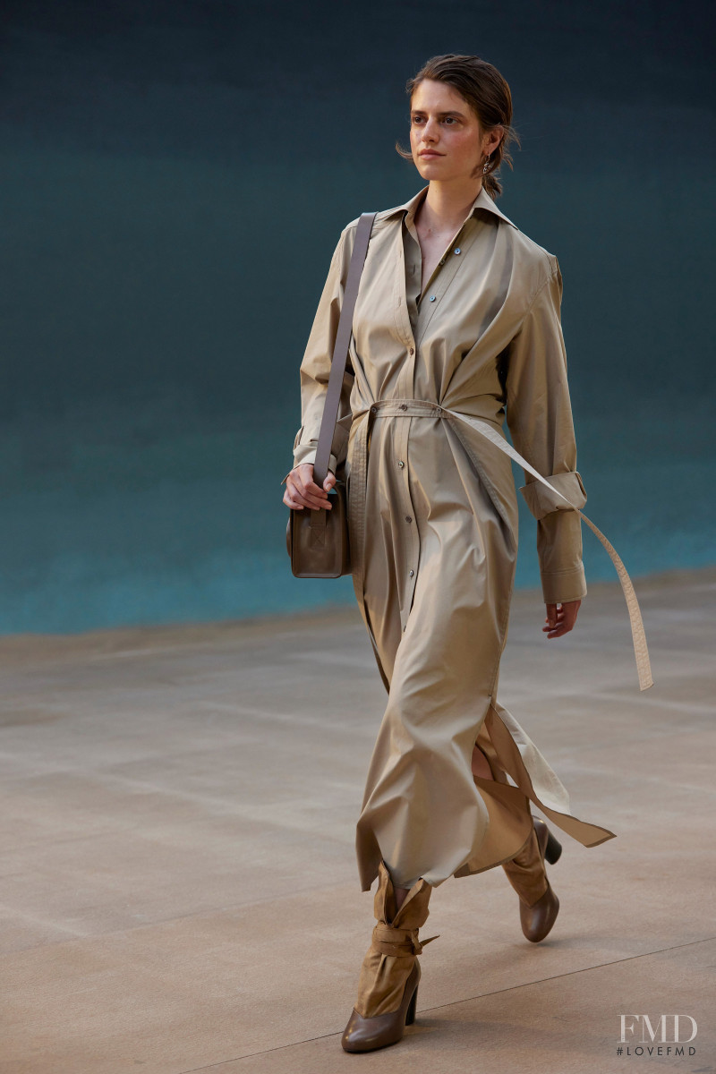 Christophe Lemaire fashion show for Spring/Summer 2022