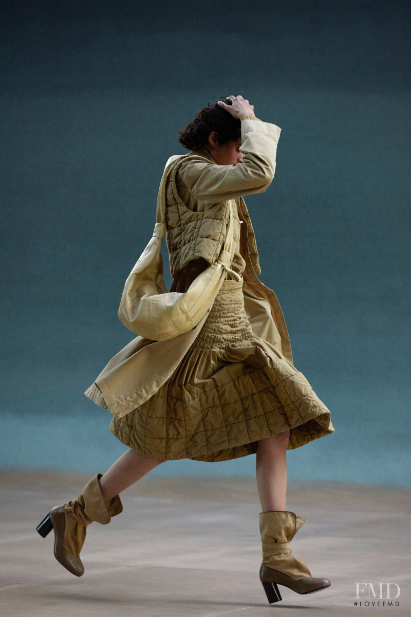 Christophe Lemaire fashion show for Spring/Summer 2022